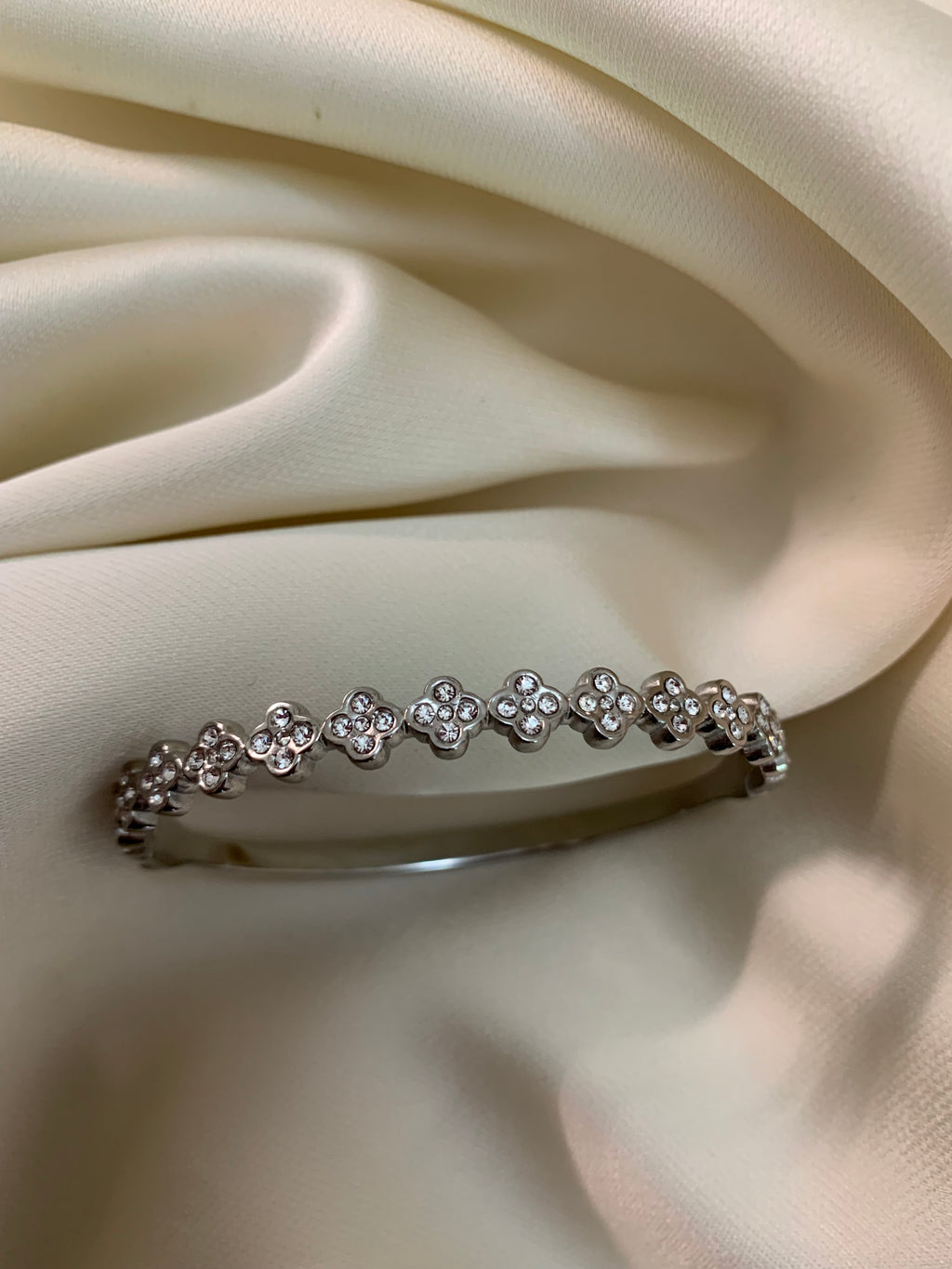 BRACELET - SWAN